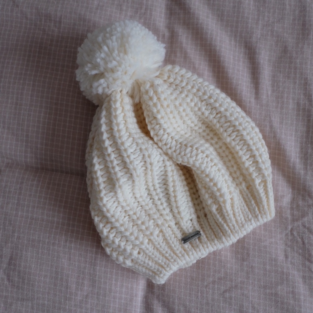 Steve Madden beanie